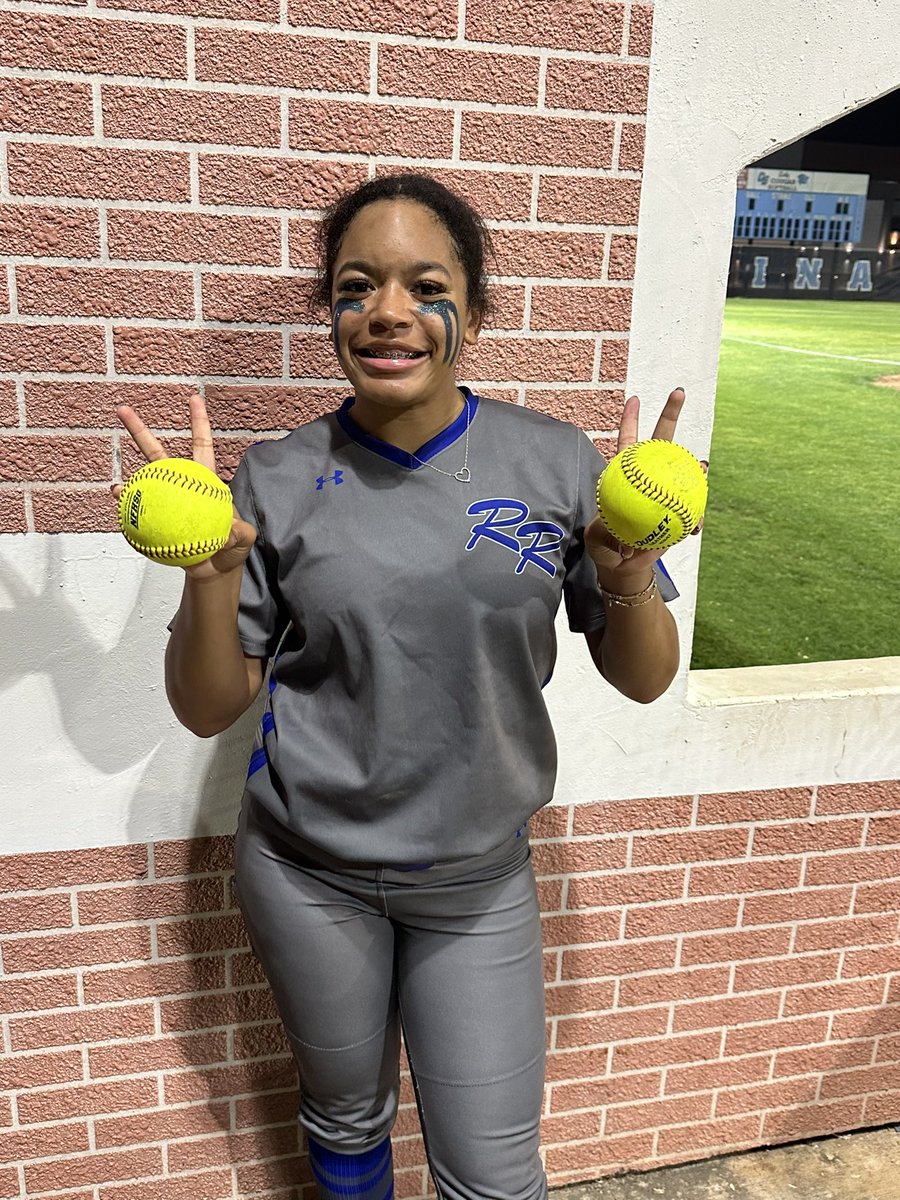 Raelynn_VanZee's tweet photo. Great sophomore season!! Got 4a first team all-district  award!!
Stats:
BA- .500
Slug- .919
10 HR
47 RBI

Pitching: 
243 K
75 Kl
@BUMoore @GerryGlasco @JustinRobe15 @JohniganSteve @coach_diaz22 @CoachSnider11 @CoachSingTexas @BuzzCentex https://t.co/w8UbbgvTuR
