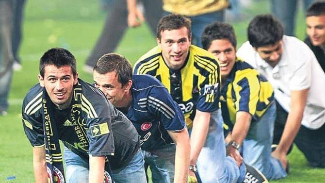 <a href="/KramponSport/">Krampon Sports</a> Onlar alışık 2. Olduğunda bile şampiyonluk kutlamaya