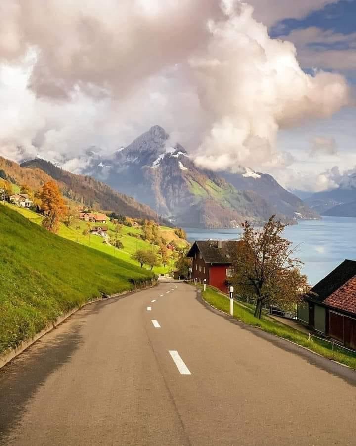 Switzerland 🇨🇭