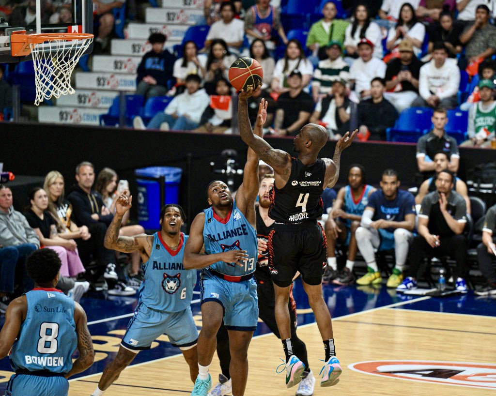 desibuzzcanada's tweet photo. The Vancouver Bandits didn’t disappoint hometown fans with a dominant first half on their way to a 95-75 win at home opener against the Montreal Alliance. Koby McEwen Ematched his CEBL career-high with five made threes to lead the Bandits  to victory.
https://t.co/pFxU9gomGl https://t.co/u9QTOcyuhb