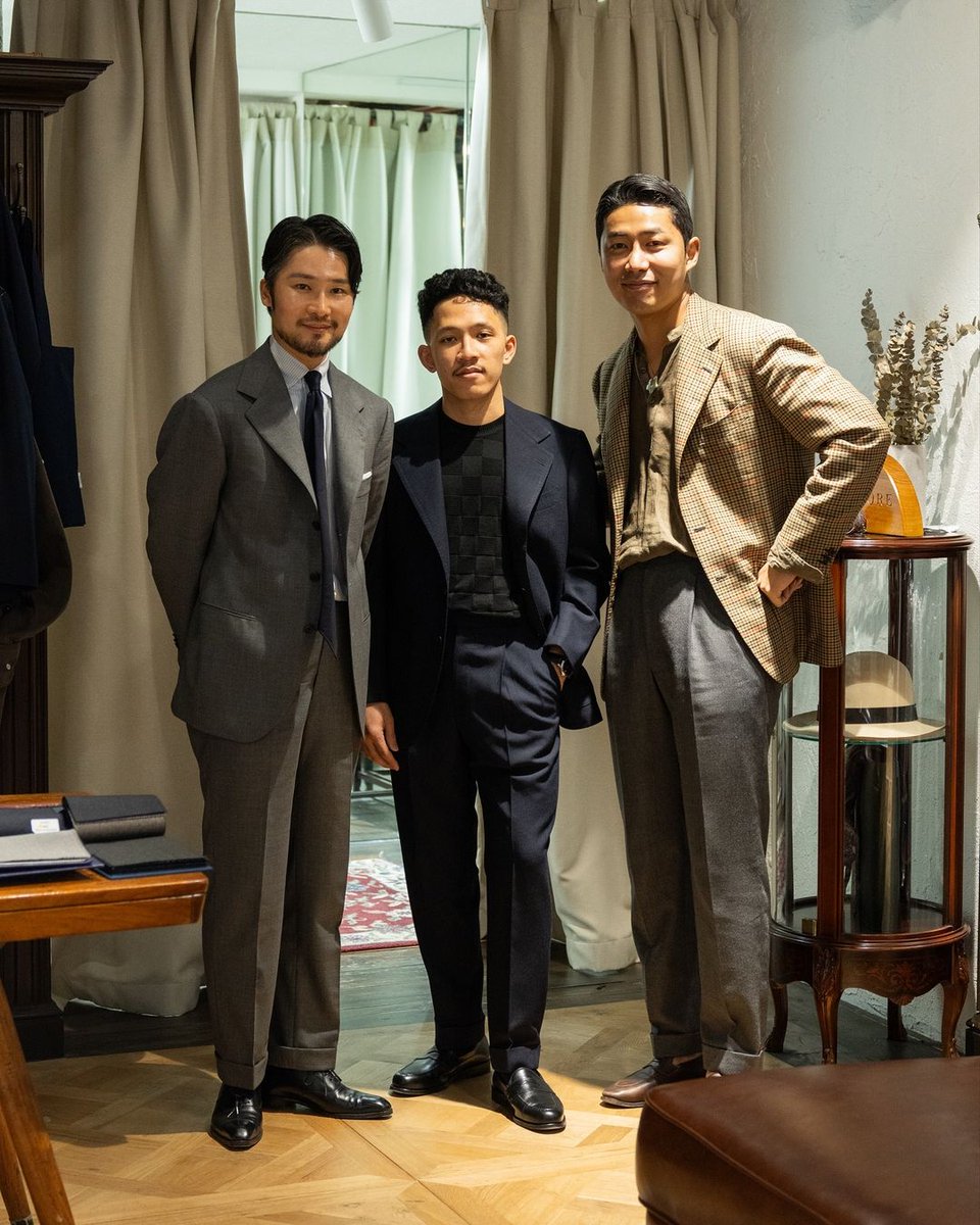 dieworkwear's tweet photo. I started noticing Korean tailoring about 15 years ago and thought it was pretty good, but the spotlight was still on Italy and UK. Now I think Seoul's Assisi is one of the best men's tailoring houses. Photos from their trunk show at Signet in the Philippines.

IG thesignetstore https://t.co/CLeaIFODnJ