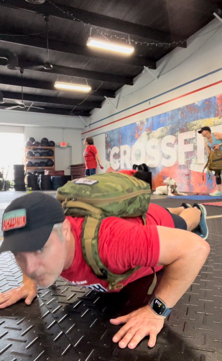 joedom's tweet photo. Mrs D (KI4HHI) & I spent the morning honoring our fallen heroes by completing @MurphChallenge - 1mi run / 100 pull-ups / 200 push-ups / 300 squats / 1mi run with 20 lb ruck ππΌββοΈππ»ββοΈππΊπΈ @GORUCK #memorialday #oldveteranvibes #crossfitptc https://t.co/plMq7JCopm