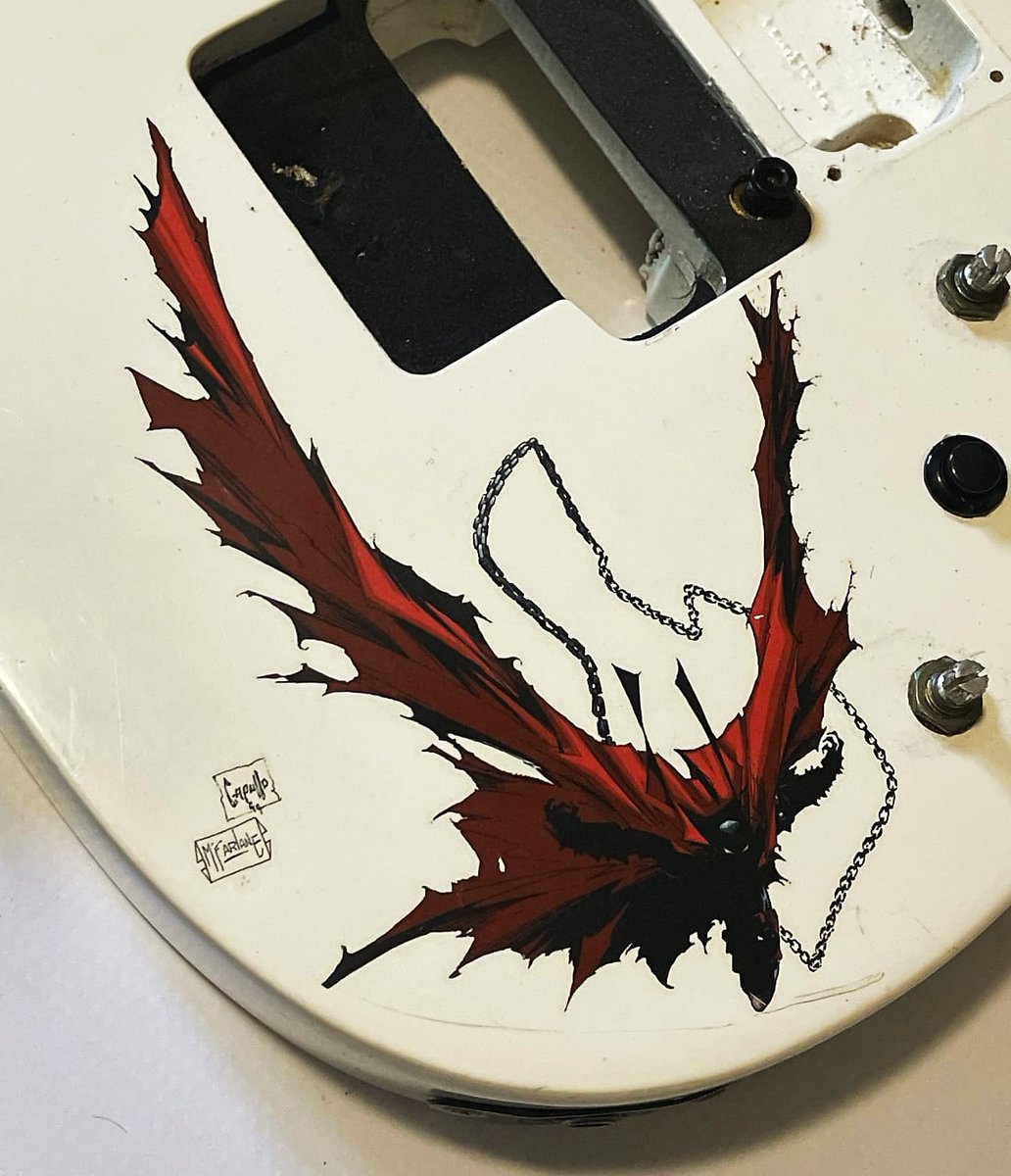 Ibanez's Spawn Electric Guitar (2000). Art by @GregCapullo 
#Spawn