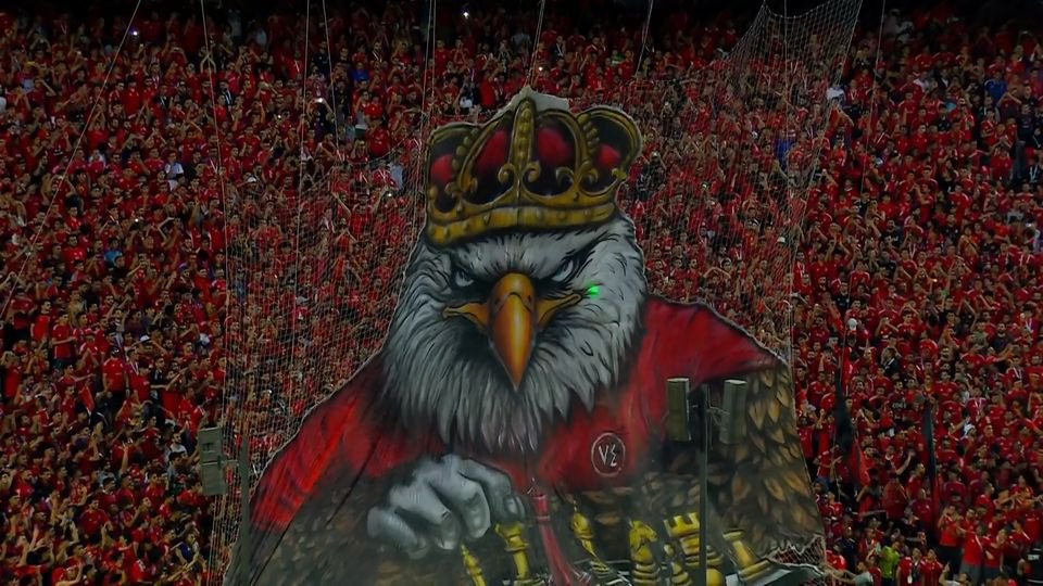 WaelGomaa's tweet photo. لا جديد يذكر ولا قديم يعاد .. النادي الأهلي بطل إفريقيا للمرة ال ١٢ ❤️❤️🙏
للقارة كبير واحد 🦅 https://t.co/fOAL6G4sTE