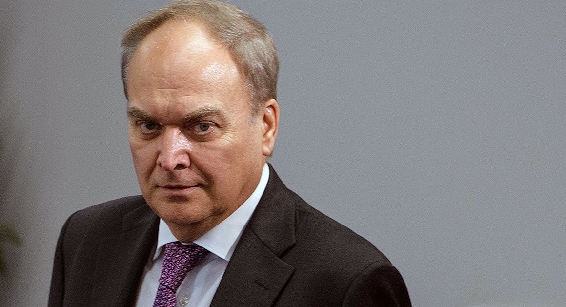 'Kiev will lose significant territory if Washington again ignores the Russian proposals for peace talks on Russia's dictated terms.' - Russian Ambassador to Washington, Anatoly Antonov told the American magazine Newsweek.