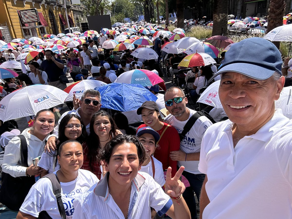 Junto con más de 30,000 poblanos, apoyando,llenos de optimismo y alegria,  a <a href="/XochitlGalvez/">Xóchitl Gálvez Ruiz</a>, <a href="/eduardorivera01/">Eduardo Rivera Pérez</a>, <a href="/marioriestra/">Mario Riestra Piña</a> y los candidatos del Frente Fuerza y Corazón por México, para tener un mejor país; un mejor futuro para ti y tú familia.