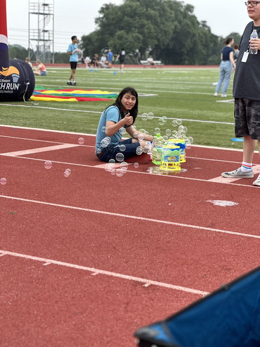 Another great #FieldDay for our students & buddies. A huge thank you to @ClarkHS_AFJROTC cadets for their help & leadership! We are grateful and #ClarkProud🐾 Thank you to @SOTexas for their continued support. #PlayUnified @NISDClark @NISDSpOlympics