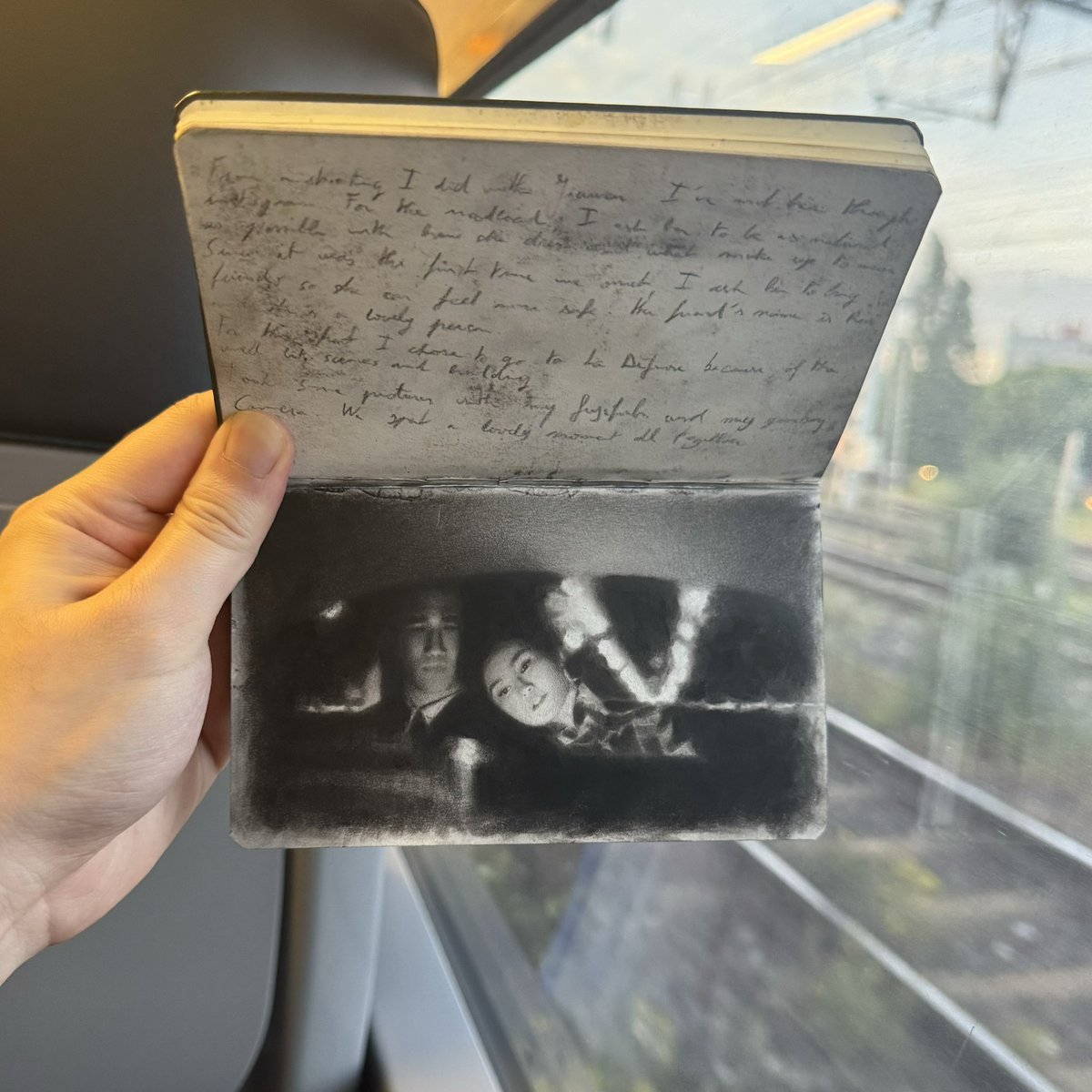 mec_au_fusain's tweet image. In the mood for Love, charcoal