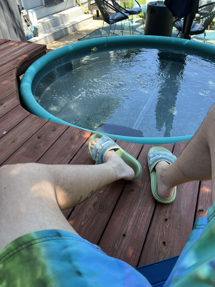 shoesoverbooze's tweet photo. Success
76° and breezy outside
101° in the #minipool
Check ya later ✌️ https://t.co/8HJUrudZkW
