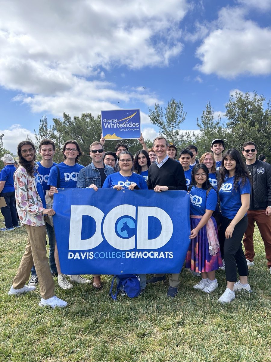 Started the weekend off strong knocking doors in Santa Clarita! Special thanks to the UC Davis Dems who drove out to the district to knock doors in #CA27