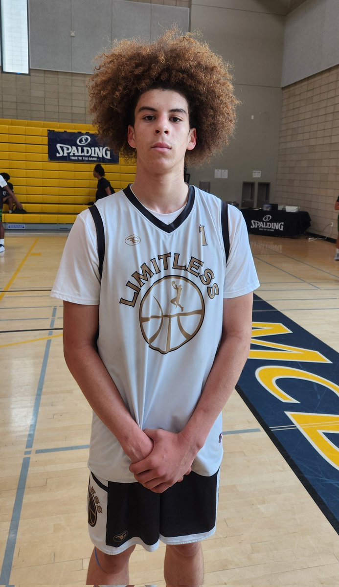 2024 @NBNMagazine/@FCPPangos Memorial Showdown Notes. Long-time SoCal sleeper 6-4 2025 Malachi Knight continues to improve. Good student (3.4 GPA) is a very good 3-pt shooter with emerging athleticism. Scored 23 pts (4 threes) in Limitless 17's win over Squires CCBC @FrankieBur