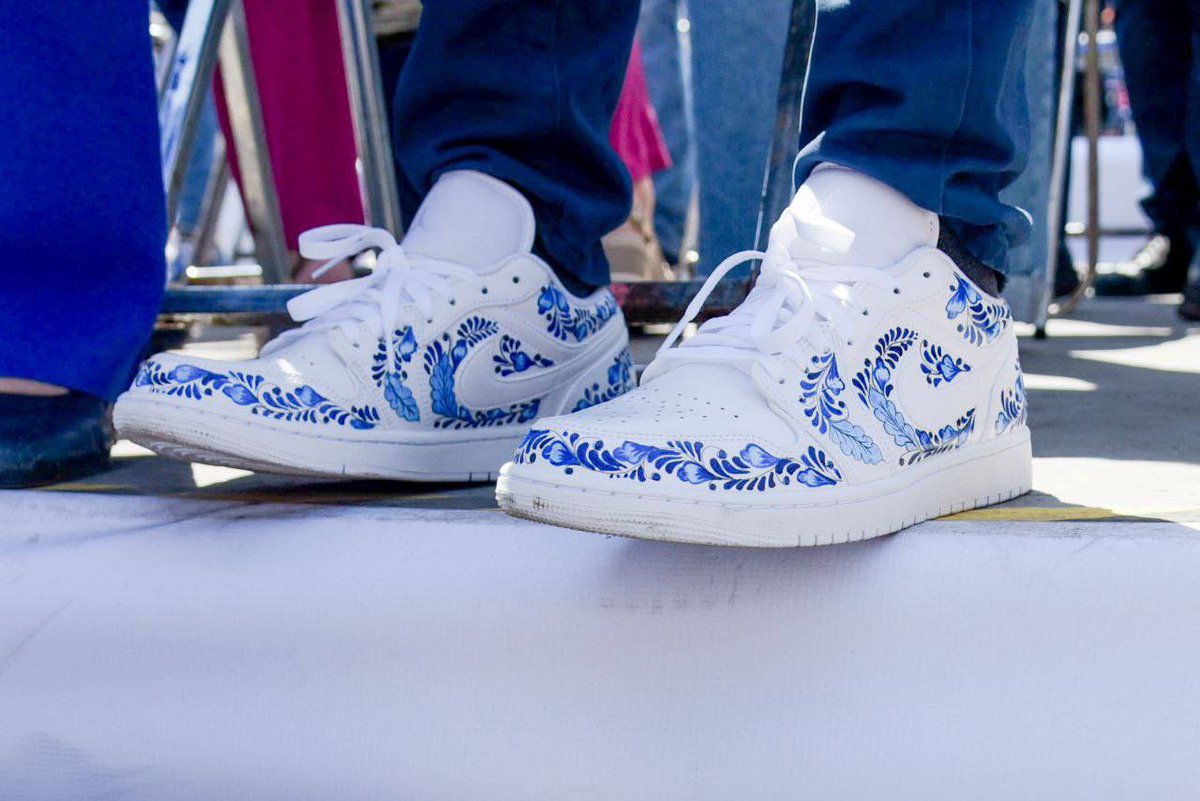 Quisieron boicotear nuestro cierre en la “Plaza de la Victoria”.

Ellos se quedaron con la Plaza, y nosotros con la Victoria.

¡Este #2deJunio vamos a ganar 6 de 6 en #Puebla! 

#ContigoVieneLoMejor