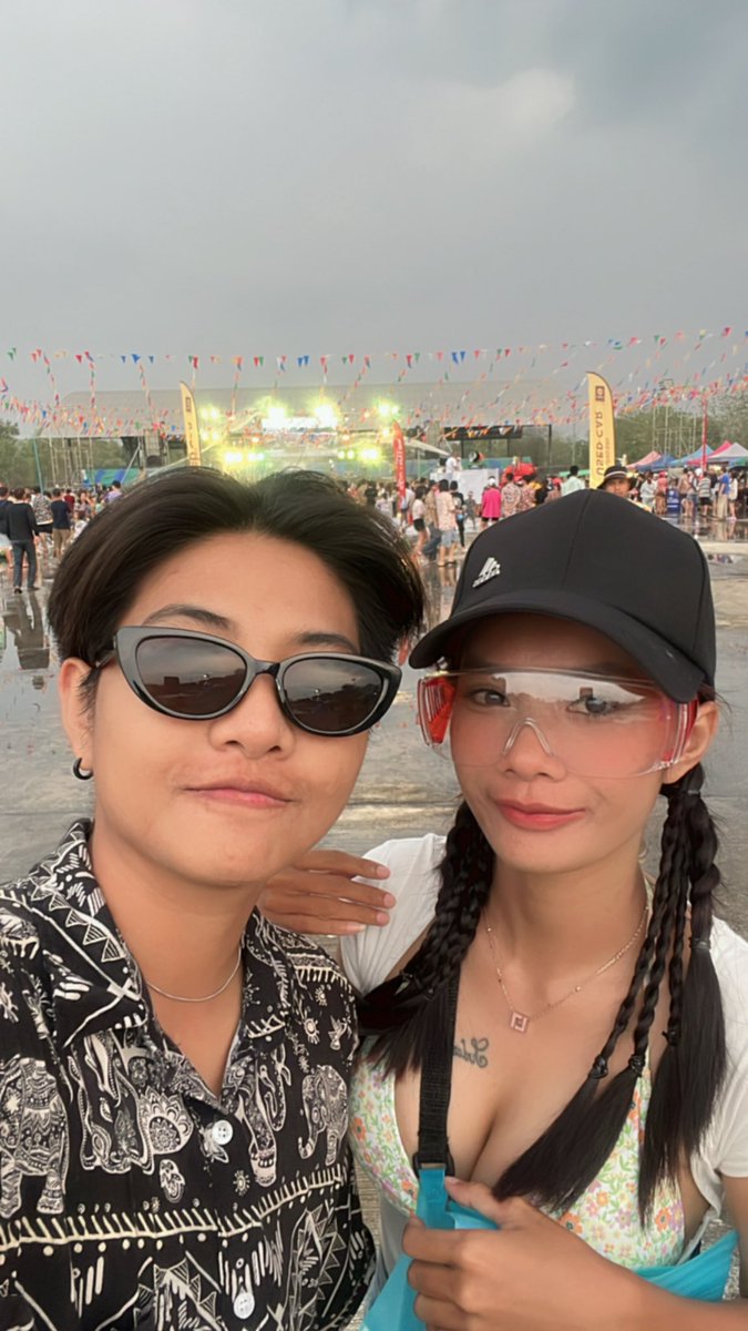 รักน๊า คนอ้วน🥳
#ทอมดี้