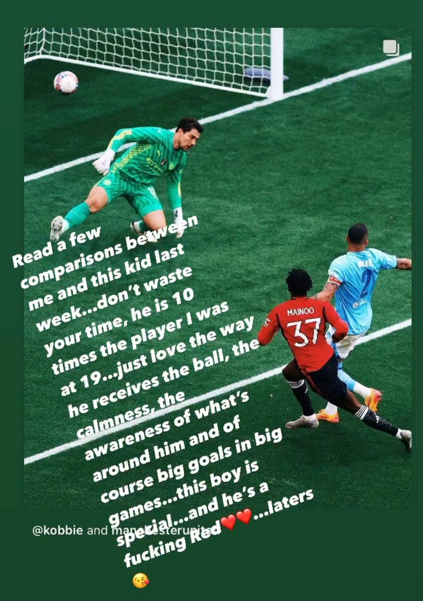 Paul Scholes on IG about comparisons to Kobbie Mainoo: “Read a few
comparisons between me and this kid last week...don't waste your time, he is 10 times the player I was at 19...” #mufc