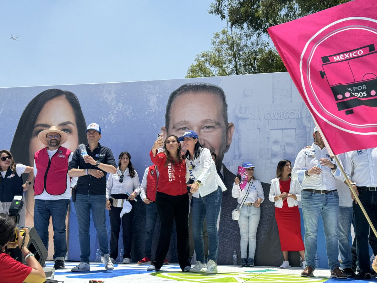 Desde la #ÁlvaroObregón en el cierre de campaña de la mejor Alcaldesa @lialimon. Se siente y se nota ¡Vamos por el coche completo! El cambio viene. Este 2 de junio #VotaPRI