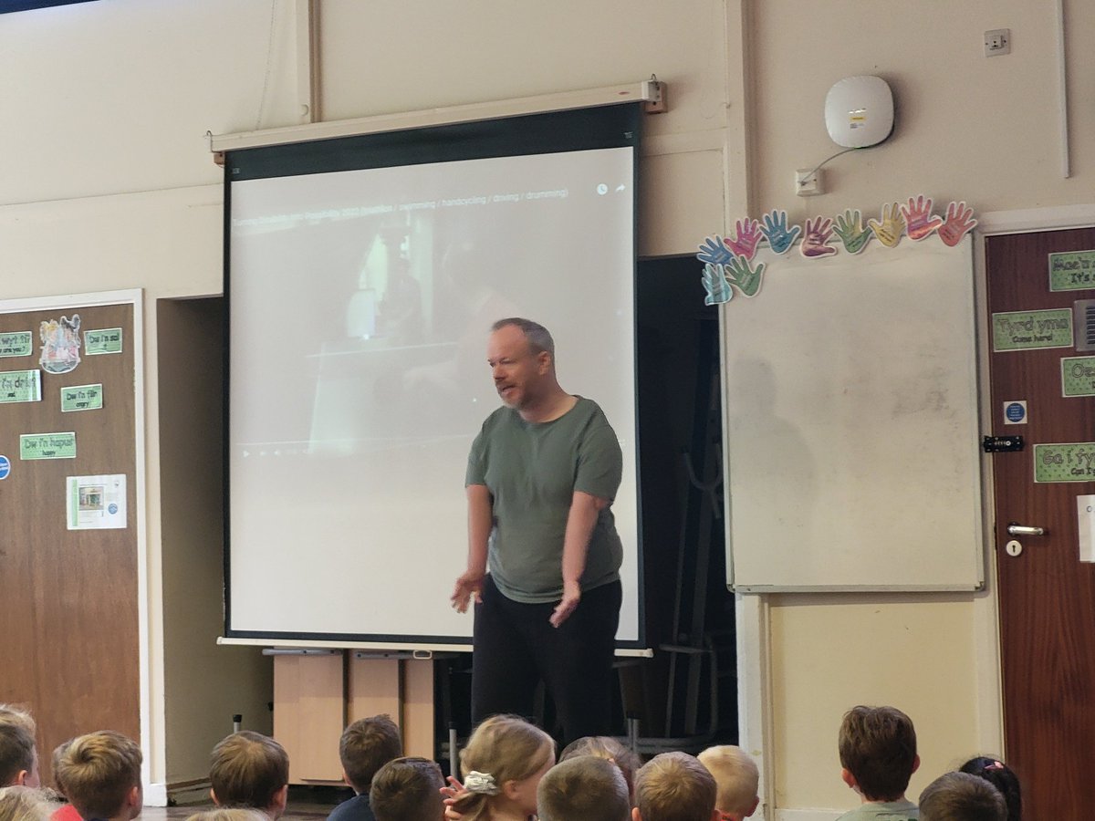What an inspirational afternoon with the amazing Bart Gee. #difficultmeansitispossible #kind #brave