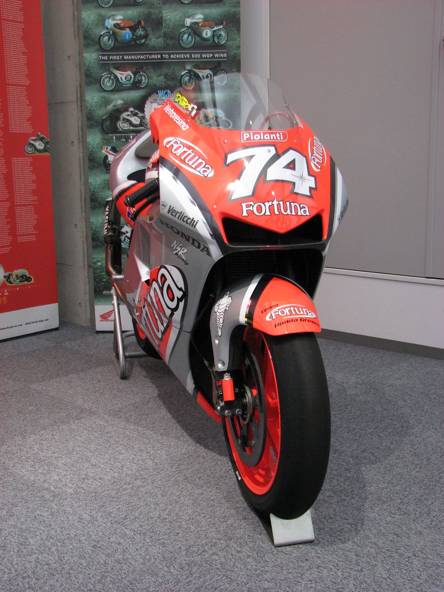 Honda nsr500 2002.