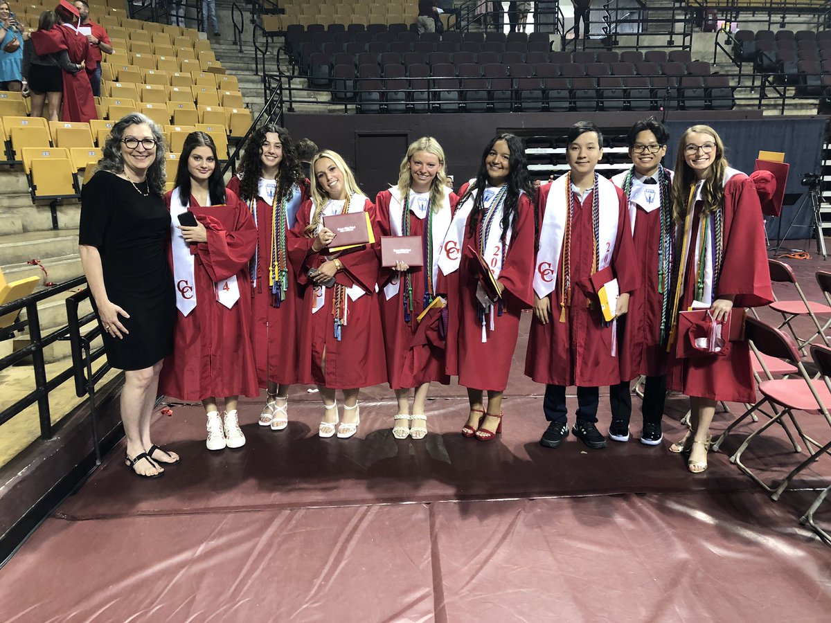 Congrats to my Calculus students and all the graduates today! <a href="/canyonhscougars/">Canyon HS</a> <a href="/DavissonDustin/">Dustin Davisson</a> Go Coogs!!