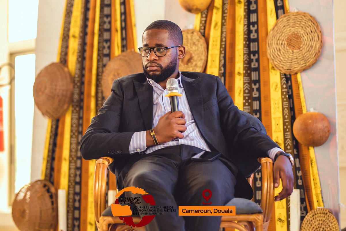 BusomokeJesse's tweet photo. #JaimeCameroun2024, j’ai été désigné Conseiller en charge de la communication et du numérique du Réseau Africain des Professionnels Événementiels, RAPEV en sigle. Pour deux ans je serais chargé de développer ce réseau dans toute l’Afrique francophone et d’appuyer  #JaimeRdc2025. https://t.co/bONF2r6sOF