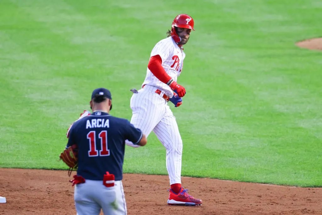 PhillyFanLife's tweet photo. Bryce Harper to the umpire who threw him out last night after he sends a moonshot into the Coors Field seats https://t.co/cA5h5iy1s3