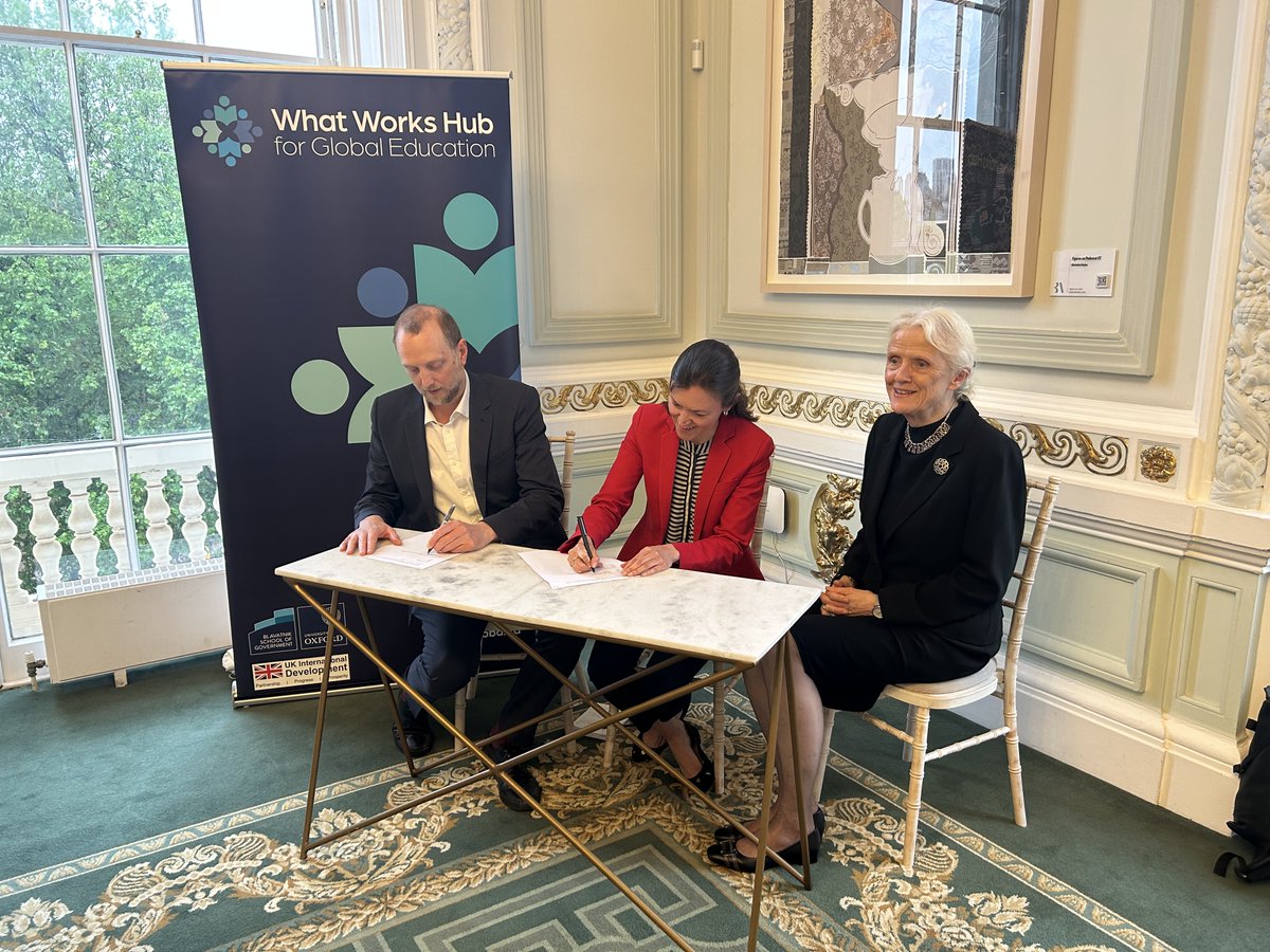 What Works Hub for Global Education (@wwhglobaled) on Twitter photo What an eventful week at <a href="/WWHGlobalEd/">What Works Hub for Global Education</a>!
🌍 Engaged with #education experts at #EWF24.
💡Hosted a dynamic roundtable on impactful foundational learning reforms.
🤝Welcomed <a href="/Foundation_JF/">Jacobs Foundation</a> as a strategic partner.
📚Discussed evidence-based policymaking <a href="/BlavatnikSchool/">Blavatnik School of Government</a>. What an eventful week at <a href="/WWHGlobalEd/">What Works Hub for Global Education</a>!
🌍 Engaged with #education experts at #EWF24.
💡Hosted a dynamic roundtable on impactful foundational learning reforms.
🤝Welcomed <a href="/Foundation_JF/">Jacobs Foundation</a> as a strategic partner.
📚Discussed evidence-based policymaking <a href="/BlavatnikSchool/">Blavatnik School of Government</a>.