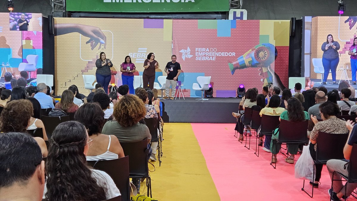 A diva <a href="/BiankaCCarvalho/">Bianka Carvalho</a> em um bate-papo massa com donos de restaurantes aqui na Arena do Conhecimento! 😎

E hoje tem mais um gigante do nosso jornalismo nesse palco, visse? <a href="/LinsPedro/">Pedro Lins</a> chega por aqui às 19h pra falar sobre sua jornada empreendedora! Corre que dá tempo! 

#FE24PE