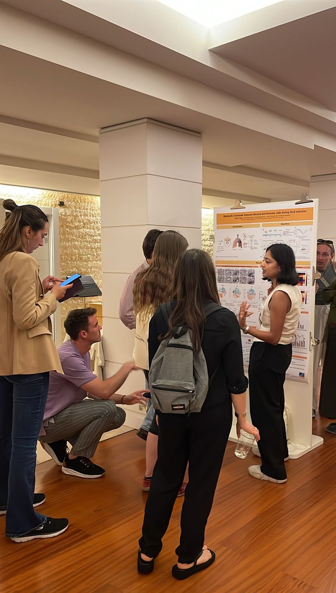 surace_laura's tweet image. What an amazing experience going back to Sardinia for the ENII immunology summer school to give a talk about immunometabolism!Great speakers and very talented students! 
Good job @Dhruvishahh @martina_meschis  and Philipp from our lab for presenting very well your projects 🧑‍🔬 👩🏻‍🔬