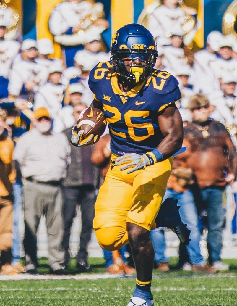 StPX_Football's tweet image. We are so excited to announce the newest member of our coaching staff. Welcome to the Lancer family @J_ustin26. 

Coach Johnson will be our RBs Coach. A position that he perfected during his time at @WVUfootball. He is more than a great player and coach. He is a DAWG!! #LancerUp