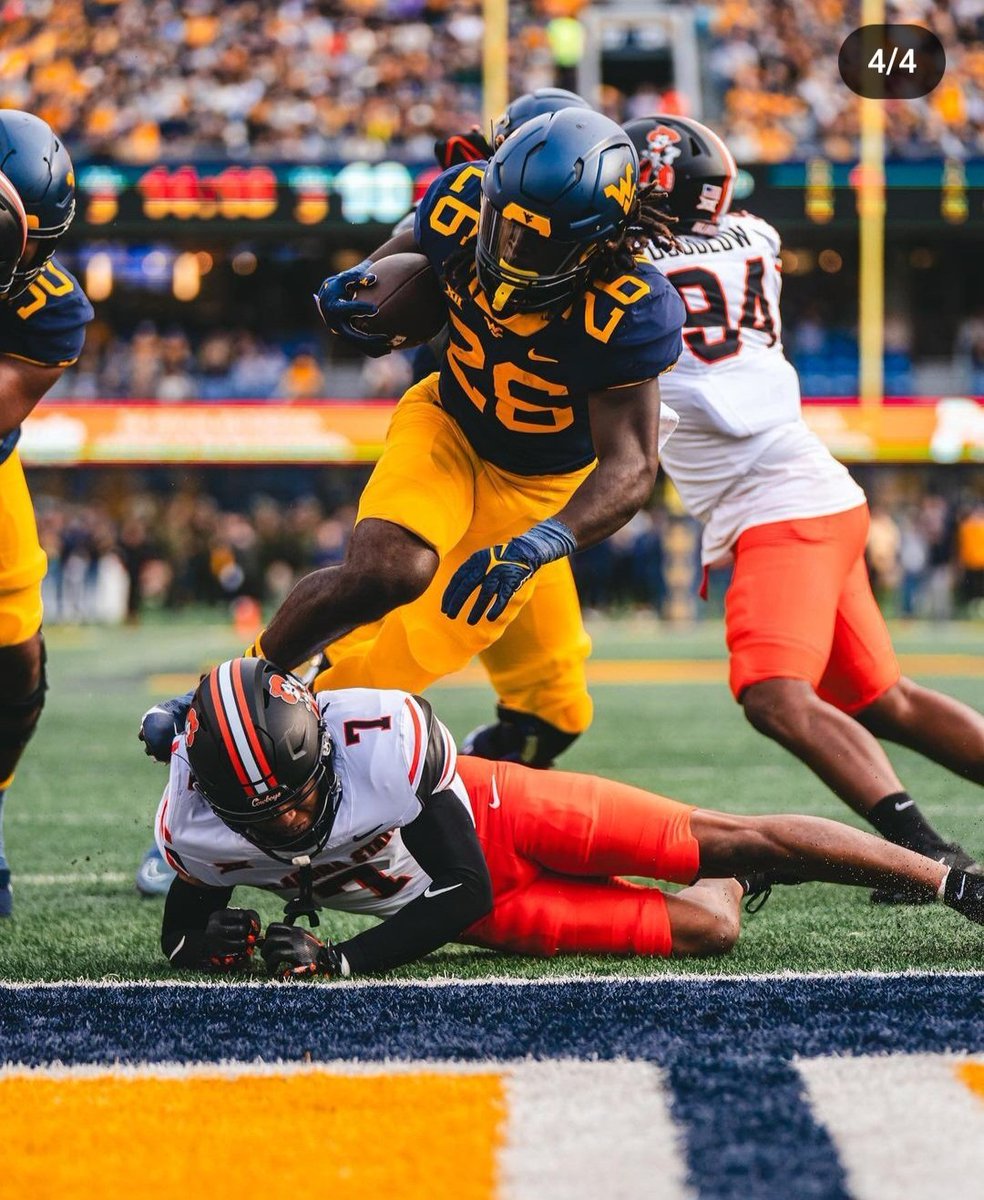 StPX_Football's tweet image. We are so excited to announce the newest member of our coaching staff. Welcome to the Lancer family @J_ustin26. 

Coach Johnson will be our RBs Coach. A position that he perfected during his time at @WVUfootball. He is more than a great player and coach. He is a DAWG!! #LancerUp