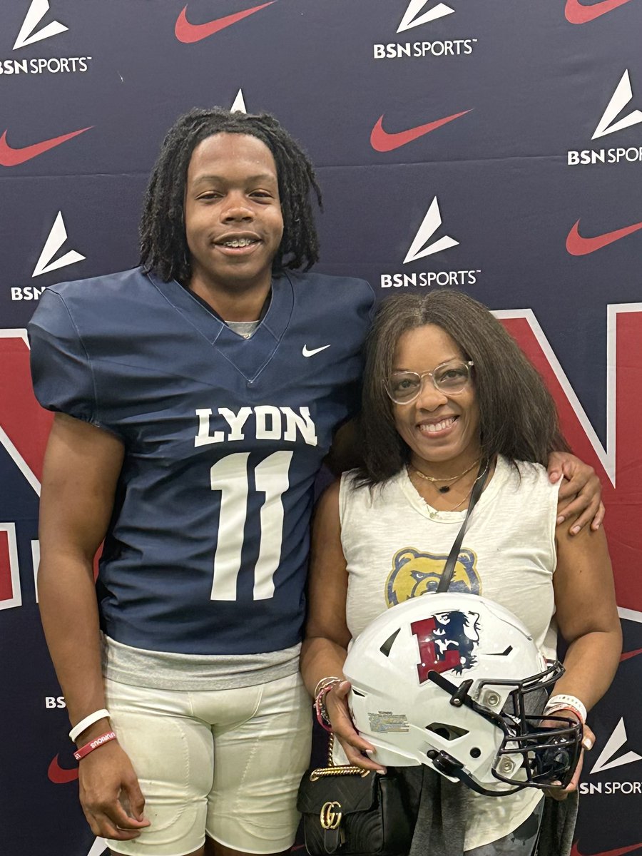11bryceb's tweet photo. Had a great time and visit at Lyon College today! Thanks @CoachBriggs6 and @_Lyon_Football for having me. https://t.co/OFtHT6u8H5