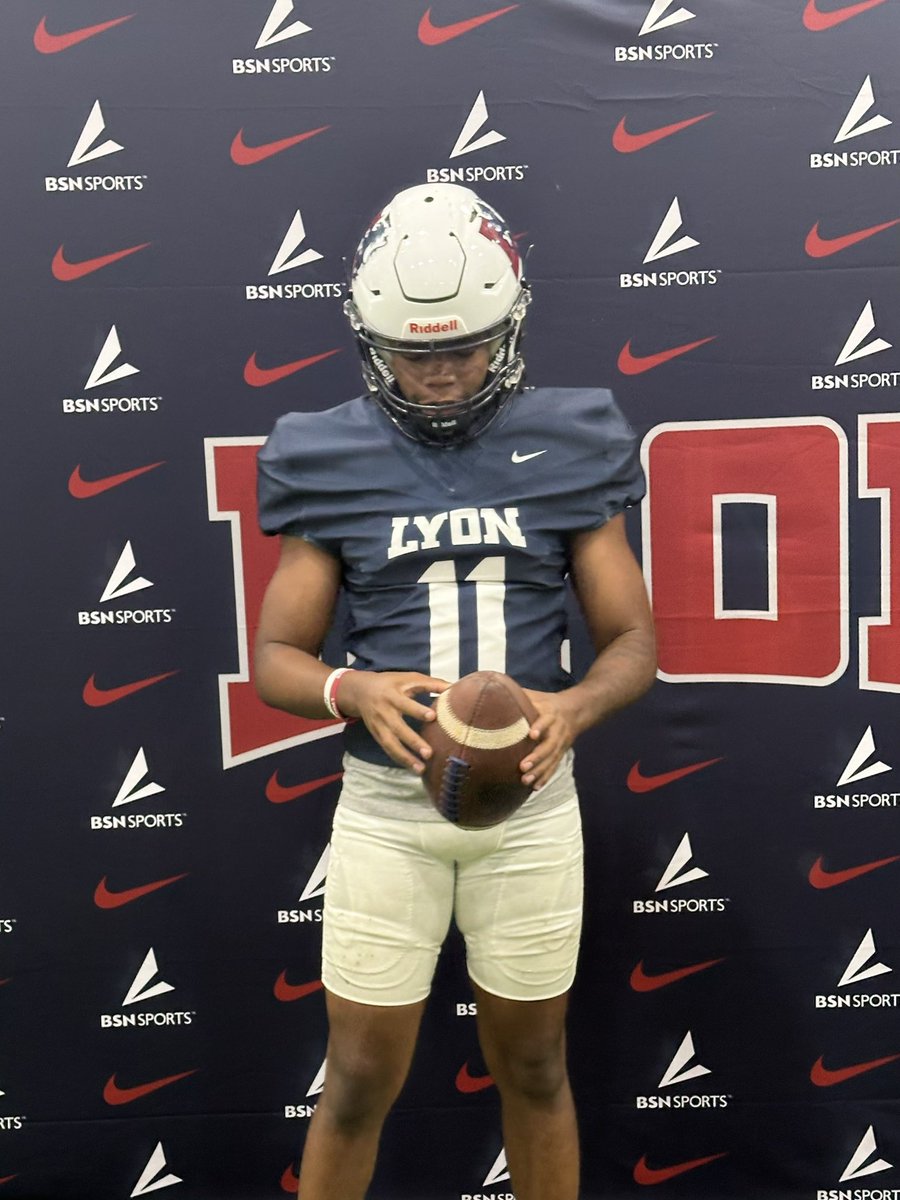 Bryce Barnes (@11bryceb) on Twitter photo Had a great time and visit at Lyon College today! Thanks <a href="/CoachBriggs6/">Corey Briggs</a> and <a href="/_Lyon_Football/">Lyon Scots Football</a> for having me. Had a great time and visit at Lyon College today! Thanks <a href="/CoachBriggs6/">Corey Briggs</a> and <a href="/_Lyon_Football/">Lyon Scots Football</a> for having me.