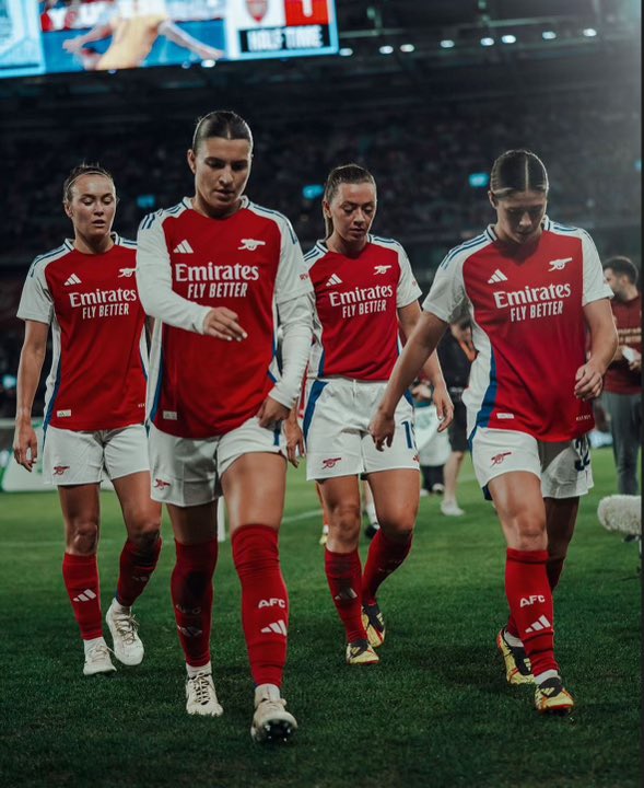 AWFC photos going HARDDDDDDD😮‍💨