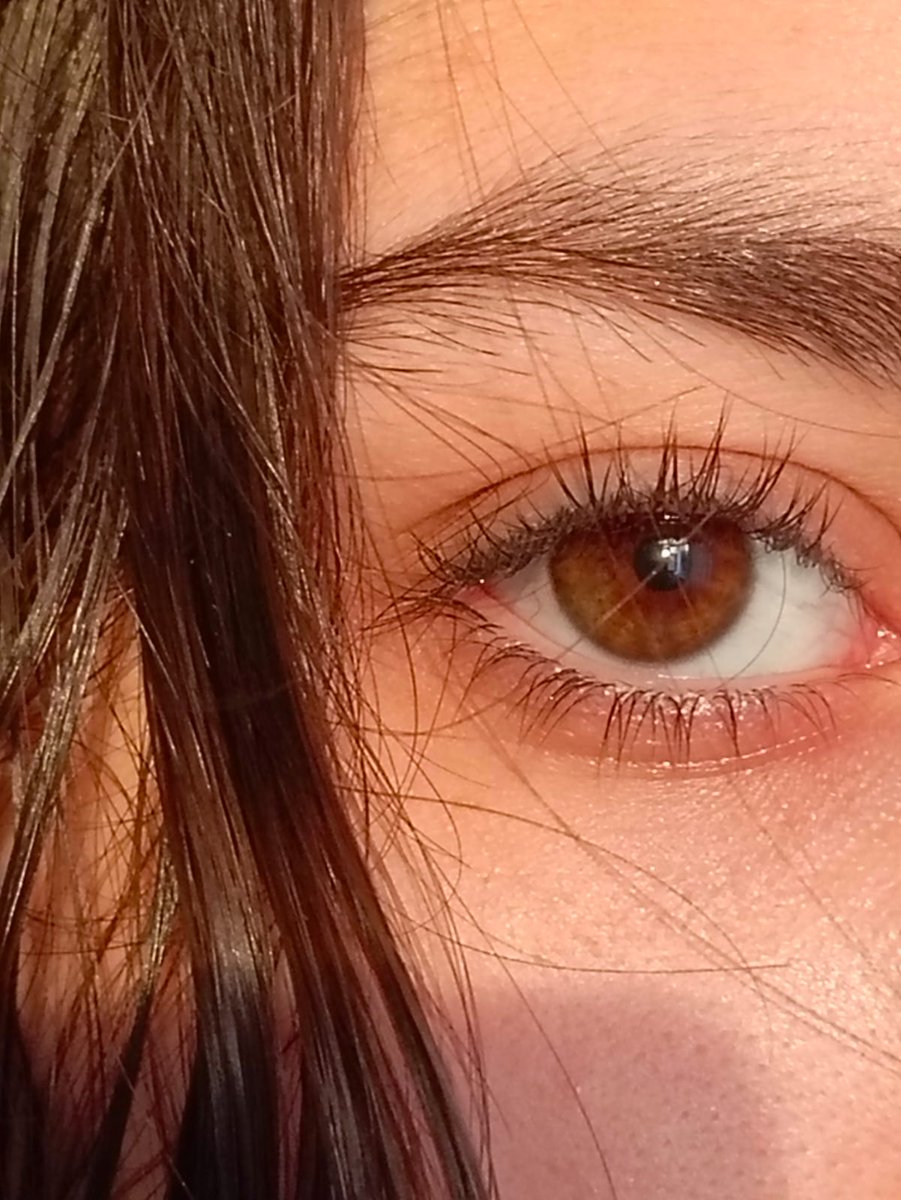 Gözlerimi sevdiğim doğrudur :)