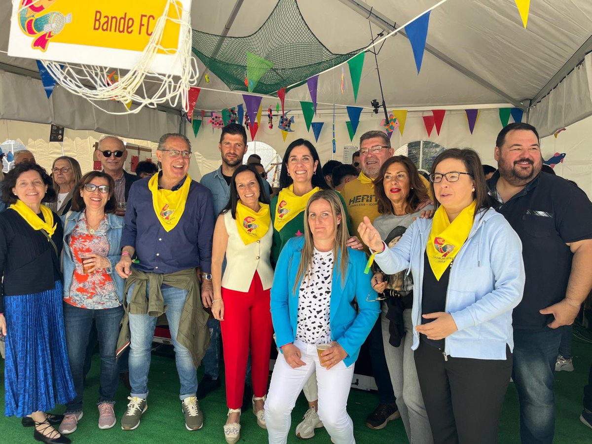 Hoy nos visitó en la 53 Festa do Peixe, nuestra secretaria general del @ppdegalicia . Gracias @paulapradodelrio !!