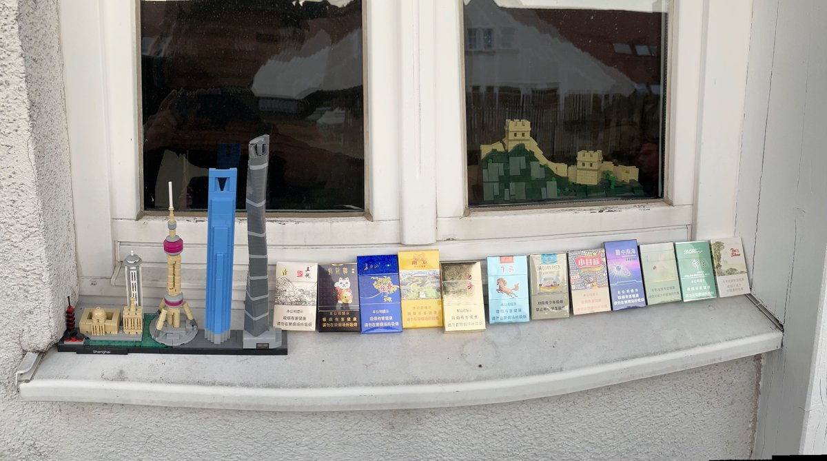 HoelzMax's tweet photo. Heute: Chinesisches Zigarettentasting in Leipzig https://t.co/xTVtxPtWlN