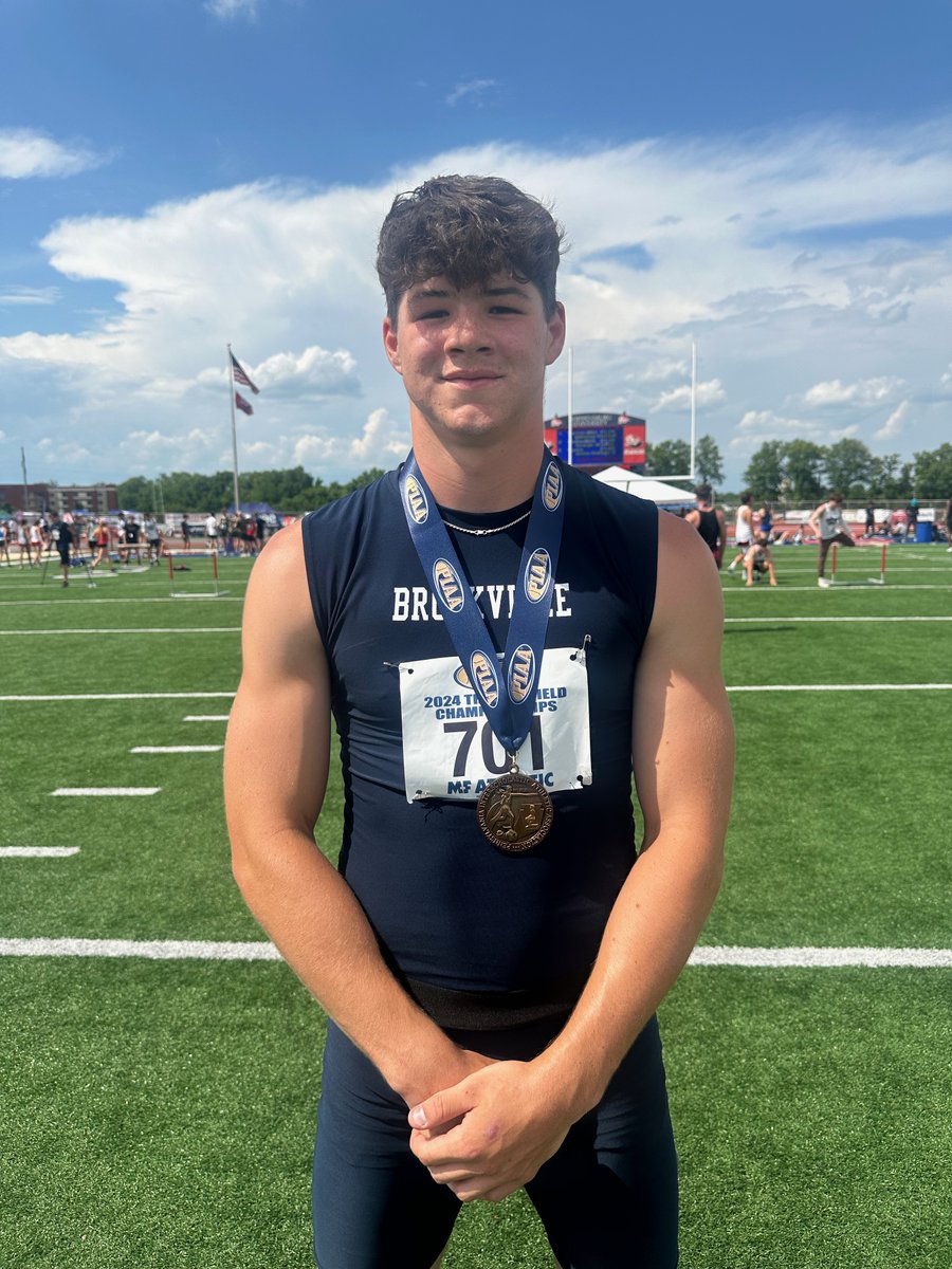 Brookville Raiders senior Jack Pete claims his fifth state medal and first individual with a fourth in the 200-meter dash. He's taking his talents to Susquehanna University to play football in the fall.