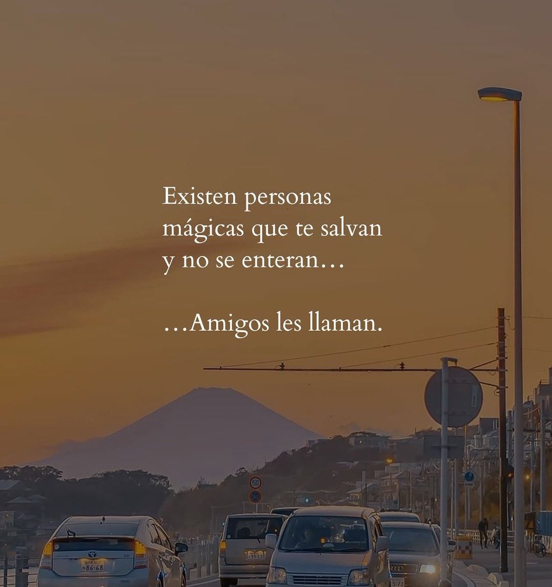 los amigos son personas mágicas ❤️‍🩹