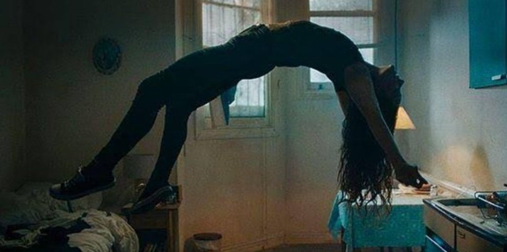 gusholderhaber's tweet photo. 📌Tüm zamanların en korkunç 10 filmi belirlendi. 

1.  Lanet
2. Ruhlar Seansı 
3. Korku Seansı
4. Ayin
5. Paranormal Activity
6. Peşimdeki Şeytan
7. Korku Seansı 2
8. Karabasan
9. Cehenneme Bir Adım
10. Ziyaret https://t.co/Ua1HJiZ4Nh