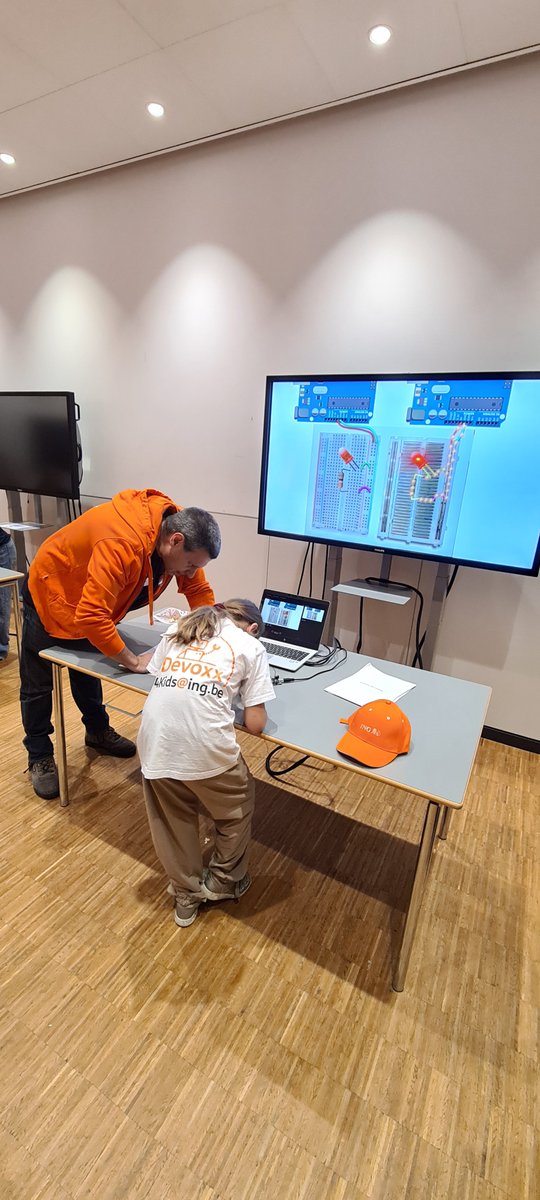 Devoxx4Kids tweet media