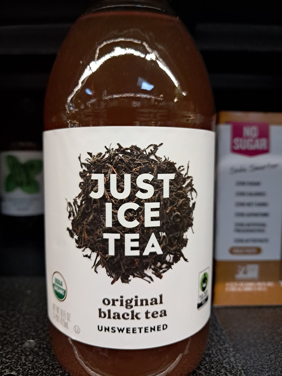 beforelogic's tweet image. Yay 🙌🏻  The former #HonestTea reboot company #EatTheChange #JustIcedTea finally gave the ol&apos; plain unsweetened black tea a second life!