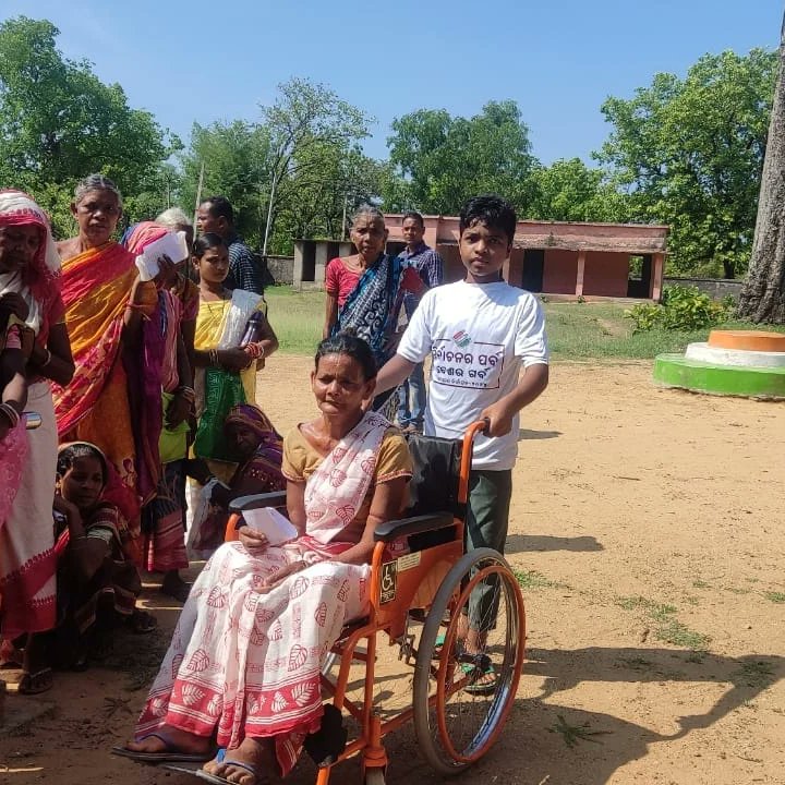 SSEPD2's tweet photo. Accessible and inclusive voting in Mayurbhanj District. @BPSethi #OdishaElections #AccessibleElection #InclusiveElection #PwD #Infirm #Accessibilty #SocialJustice #SugamyaOdisha #Mayurbhanj #BarrierFree https://t.co/tFEOKxOMe1