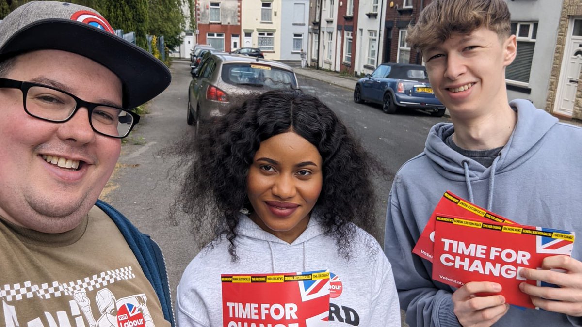 kirith_ae's tweet photo. Day 3! 

Bradshaw, Little Lever &amp; Halliwell

Making our way round the constituency, hearing that people are ready for change 🌹 We just need you to go out and vote for it on 4th July!

#GE2024 #VoteLabour #LabourDoorstep https://t.co/wvLzJH0itm