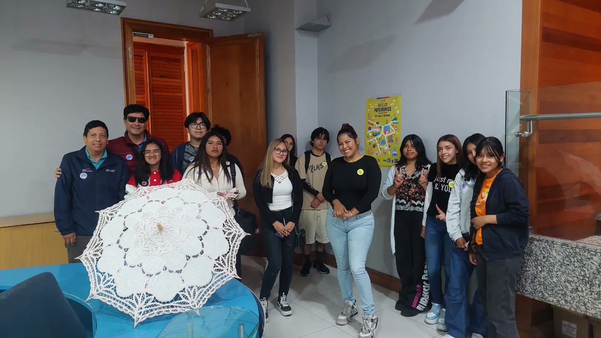 #DíaDeLosPatrimonios Hoy vivimos una hermosa jornada, abrimos las puertas de <a href="/TarapacaBBNN/">Seremi Bienes Nacionales Tarapacá</a> que es Monumento Histórico y contamos con la visita del DPR <a href="/dquinterosr/">Daniel Quinteros Rojas</a> y los seremis <a href="/Eduardojustosrm/">Eduardo Justo Srm</a> y <a href="/VaniaLlantenSRM/">Vania Llanten SRM</a> quienes recorrieron el edificio con el seremi <a href="/OsvaldoArdilesA/">Osvaldo Ardiles Álvarez</a>