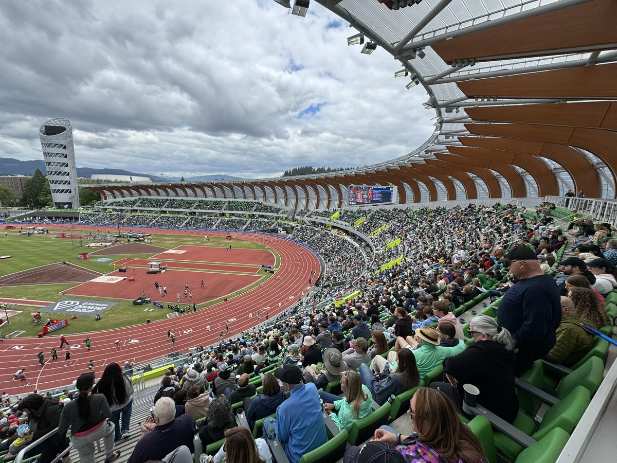Bigger crowd on hand for start of main program at 2024 Prefontaine Classic