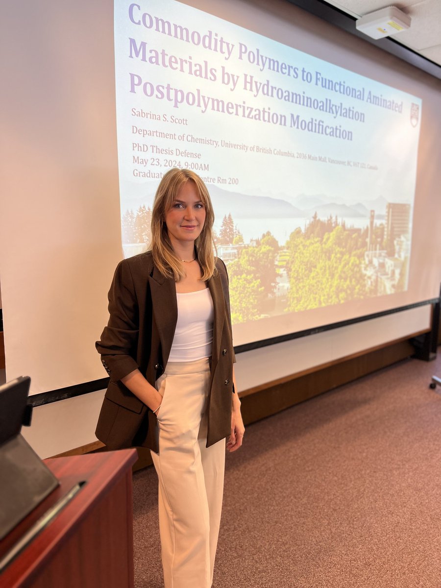 Congratulations to @sabselscott for her outstanding thesis presentation and defense!  Many thanks to Prof. Mike Brook from @McMasterU for attending as external examiner. Sabrina launched catalytic postpolymerization amination in the group! Well Done! #ProudSupervisor #WomenInSTEM