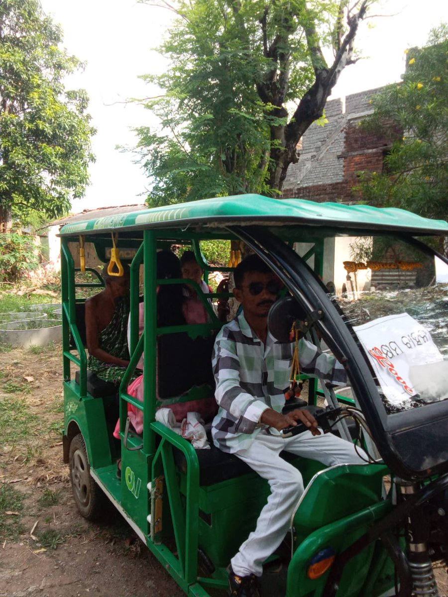 SSEPD2's tweet photo. Accessible and inclusive voting in Sambalpur District. @BPSethi #OdishaElections #AccessibleElection #InclusiveElection #PwD #Infirm #Accessibilty #SocialJustice #SugamyaOdisha #Sambalpur #BarrierFree https://t.co/abSRWm2LQc