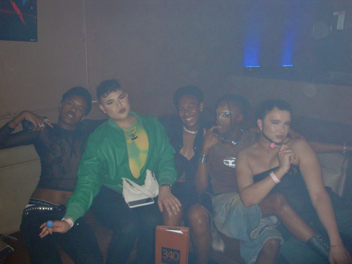 lonzoswrld's tweet image. FTCU #FreeNicki 😭