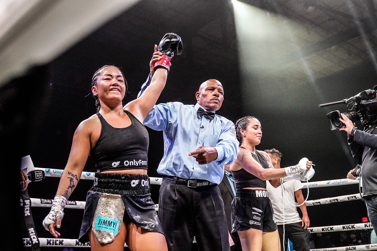 “To learn from a win is a blessing” 🙏 Killer Bee kicks off her Misfits Boxing journey with a win 🐝 Watch LIVE on @MF_DAZNXSeries 🥊 @KickStreaming | @PrimeHydrate
