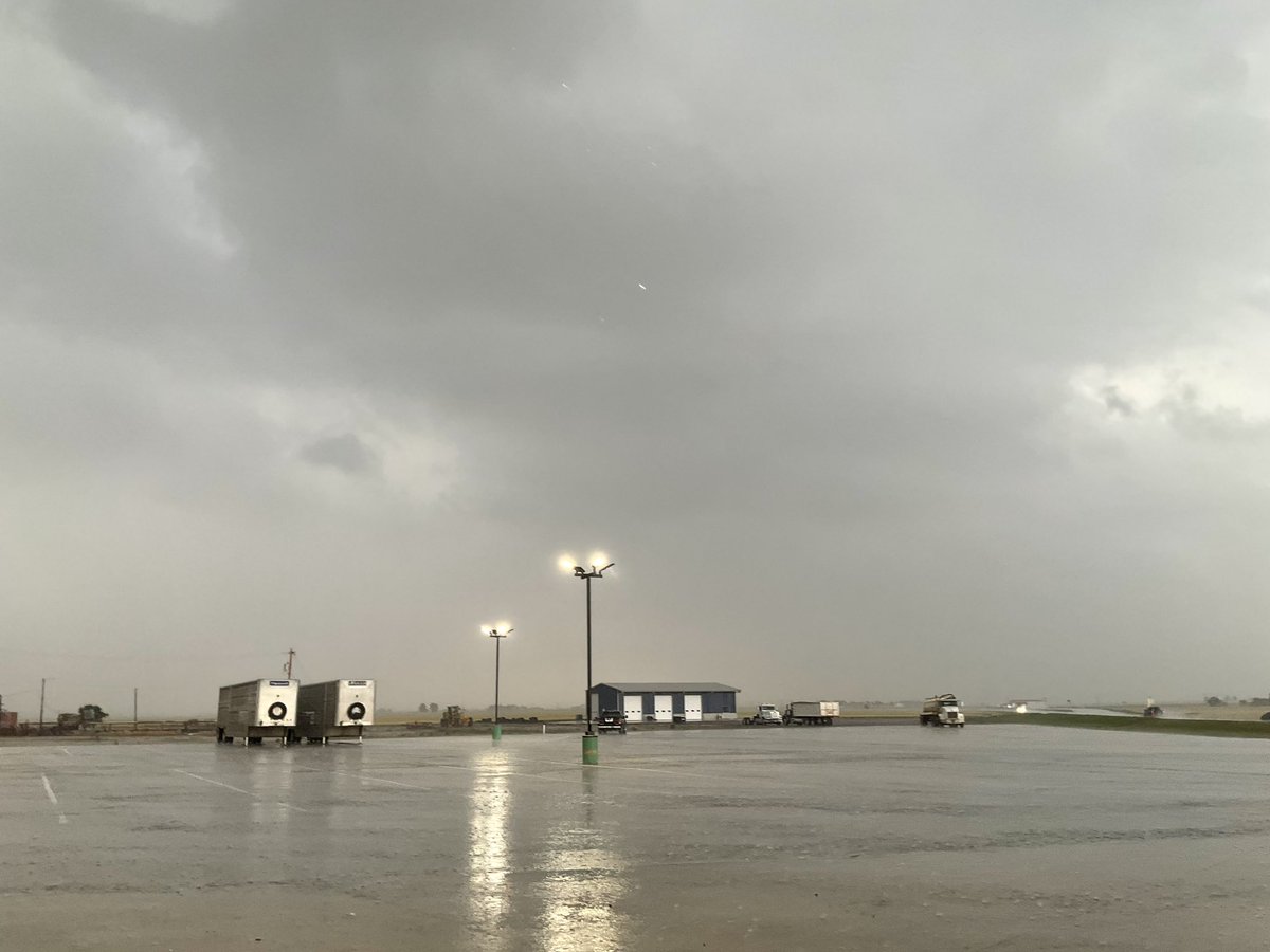 DCChaseClass's tweet photo. While chasing in the town of Hennessy, our crew found some impressive hail! https://t.co/EwfMcpeAPa