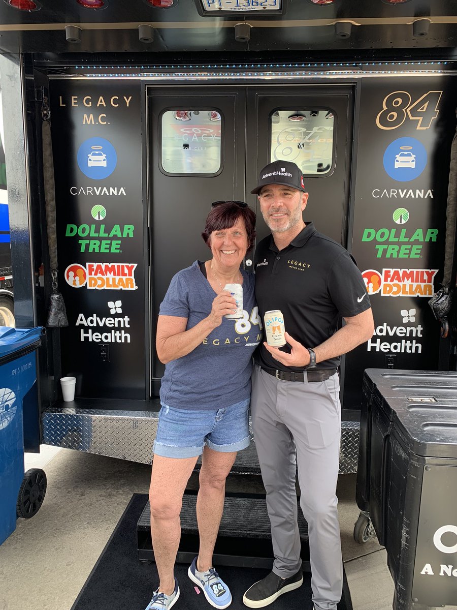 @drinkolipop @TeamJJF @JimmieJohnson @LEGACYMotorClub @JHNemechek @NASCAR Best day ever-sipping Olipop with my favorite guy. Thanks Jimmie Johnson Foundation for a great Meet and Greet!!!!